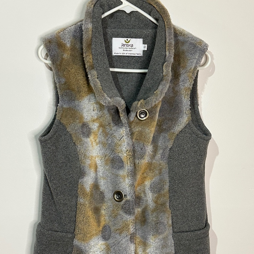 Janska women’s Size S Fleece vest